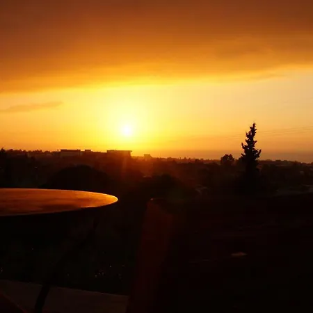 λαδάς, Ladas Villa Rio